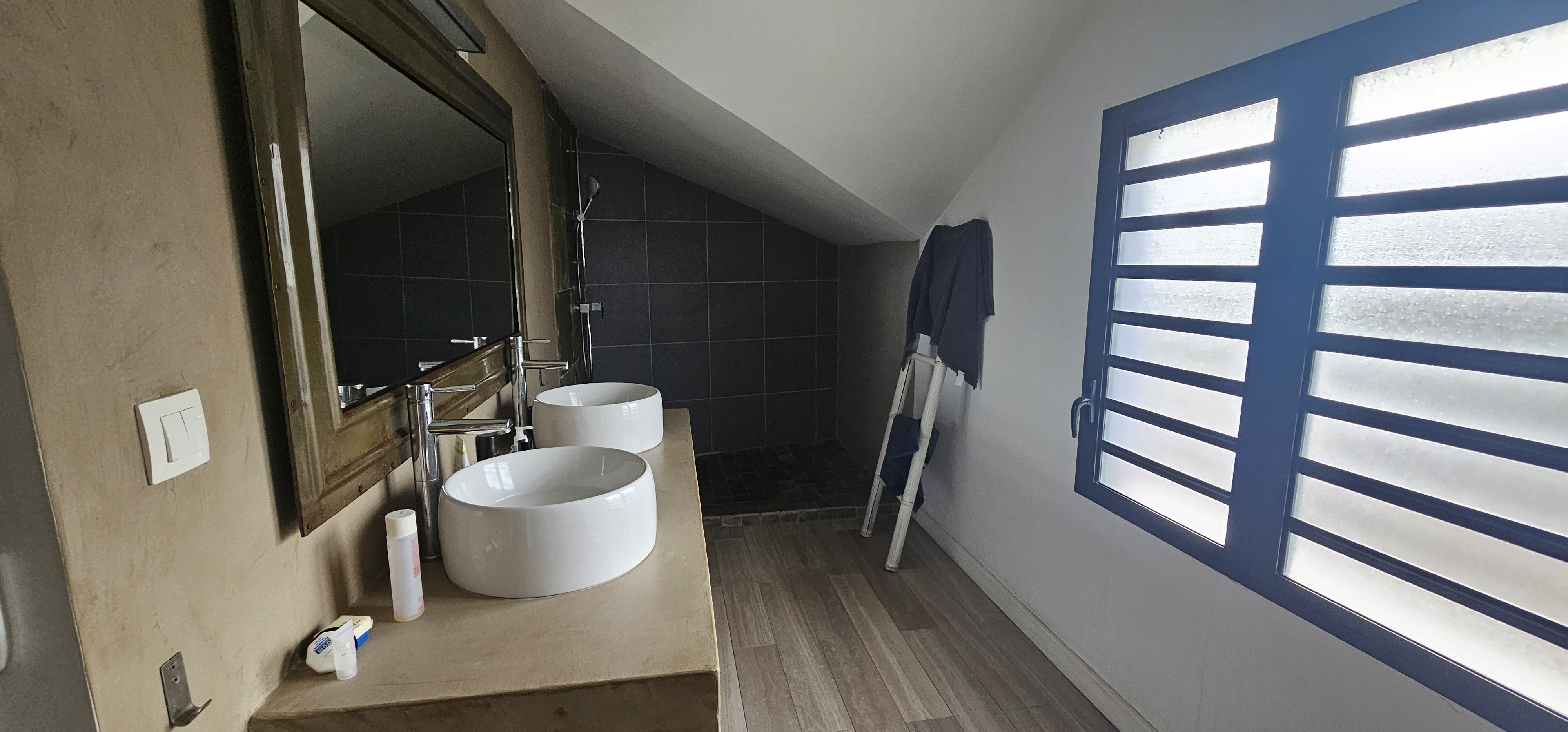 rue des sables, ,Maison,À louer,rue des sables,1113