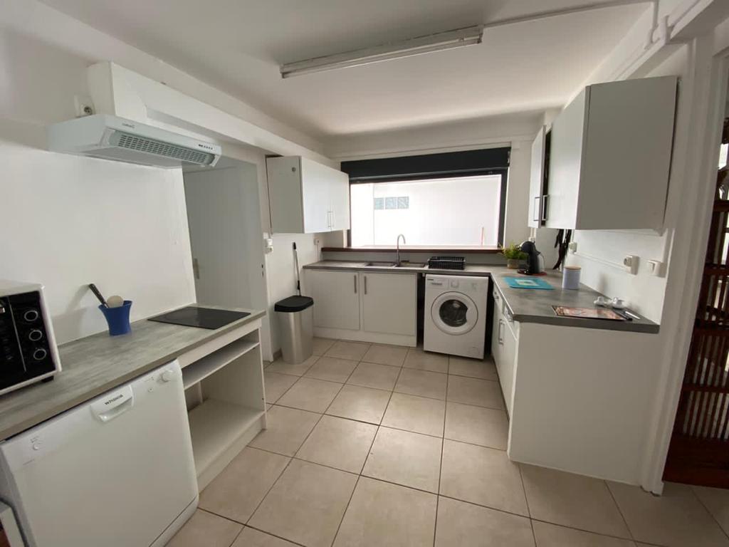 rue des sables, Réunion, 2 Chambres Chambres, ,Appartement,À louer,rue des sables,1125