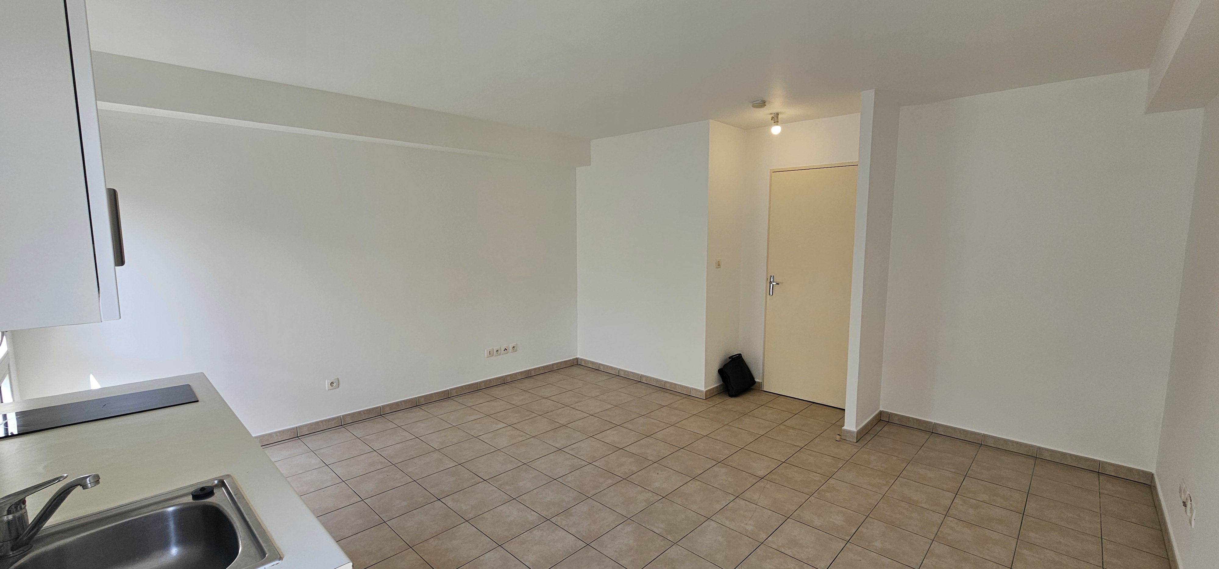 54 rue Marius et Ary Leblond, Réunion, ,Appartement,À louer,rue Marius et Ary Leblond ,1126