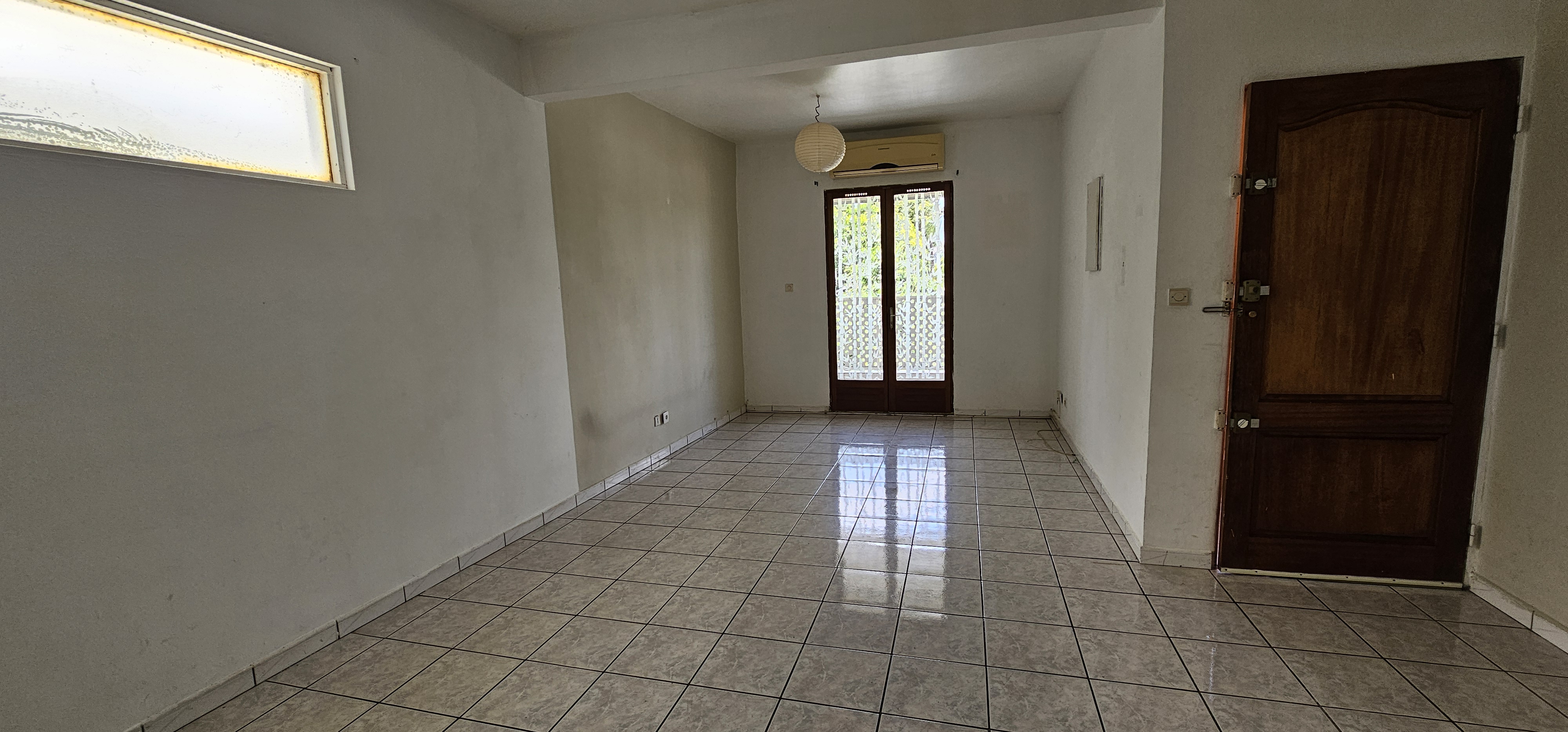 rue de la compagnie des indes, Réunion, 1 Chambre Chambres, ,Appartement,À louer,rue de la compagnie des indes,1,1131