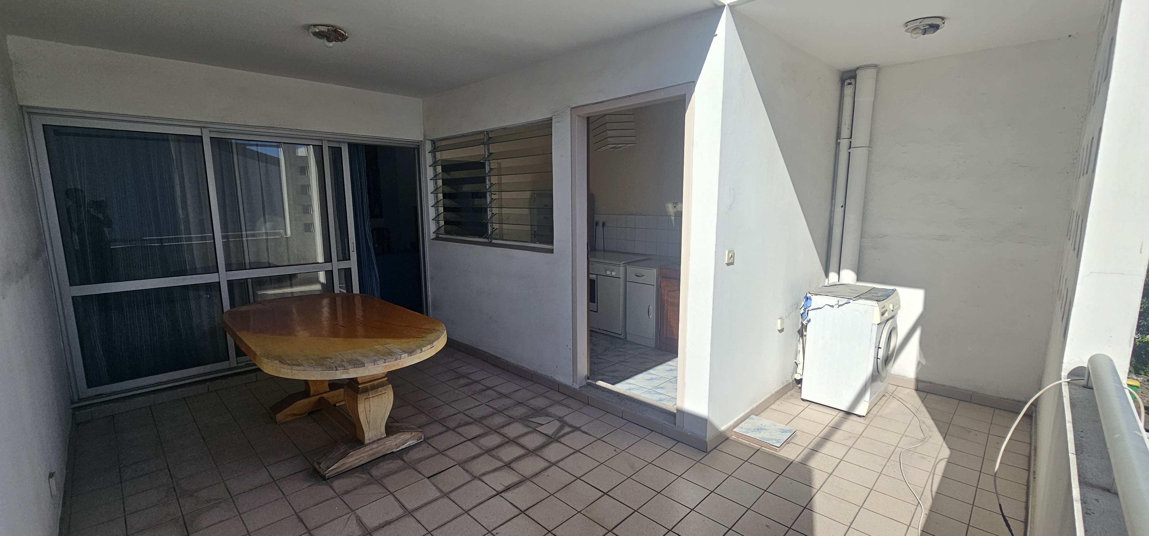 103 chaussée royale, Réunion, 2 Bedrooms Bedrooms, ,Appartement,À vendre,chaussée royale,2,1137