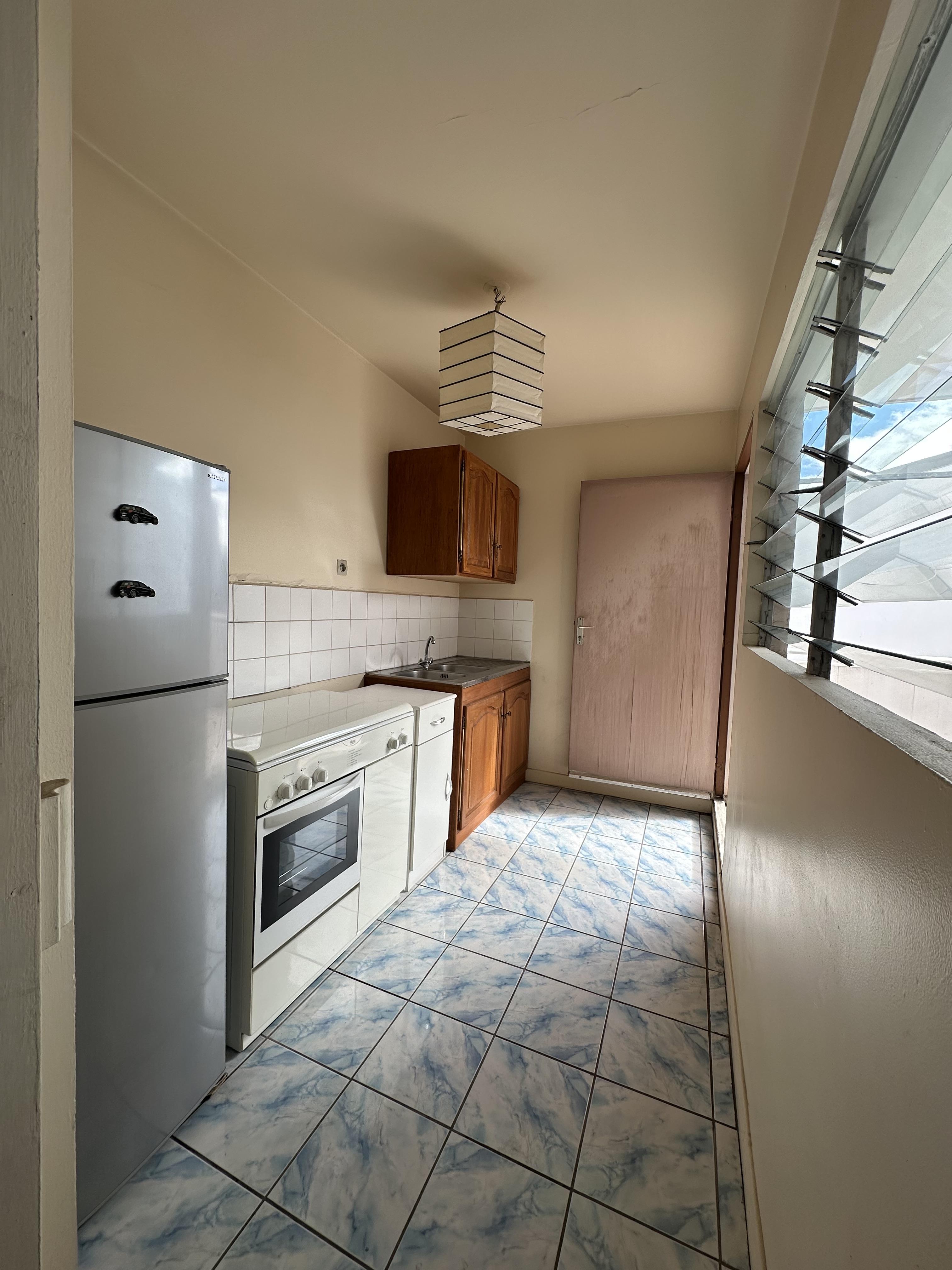 103 chaussée royale, Réunion, 2 Bedrooms Bedrooms, ,Appartement,À vendre,chaussée royale,2,1137