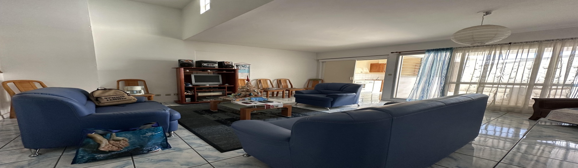 103 chaussée royale, Réunion, 2 Bedrooms Bedrooms, ,Appartement,À vendre,chaussée royale,2,1137