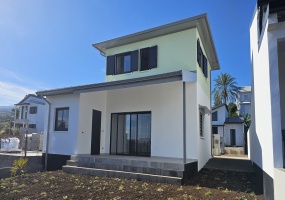 68 RUE MIMI JOSON, Réunion, ,Maison,À louer,RUE MIMI JOSON,1147