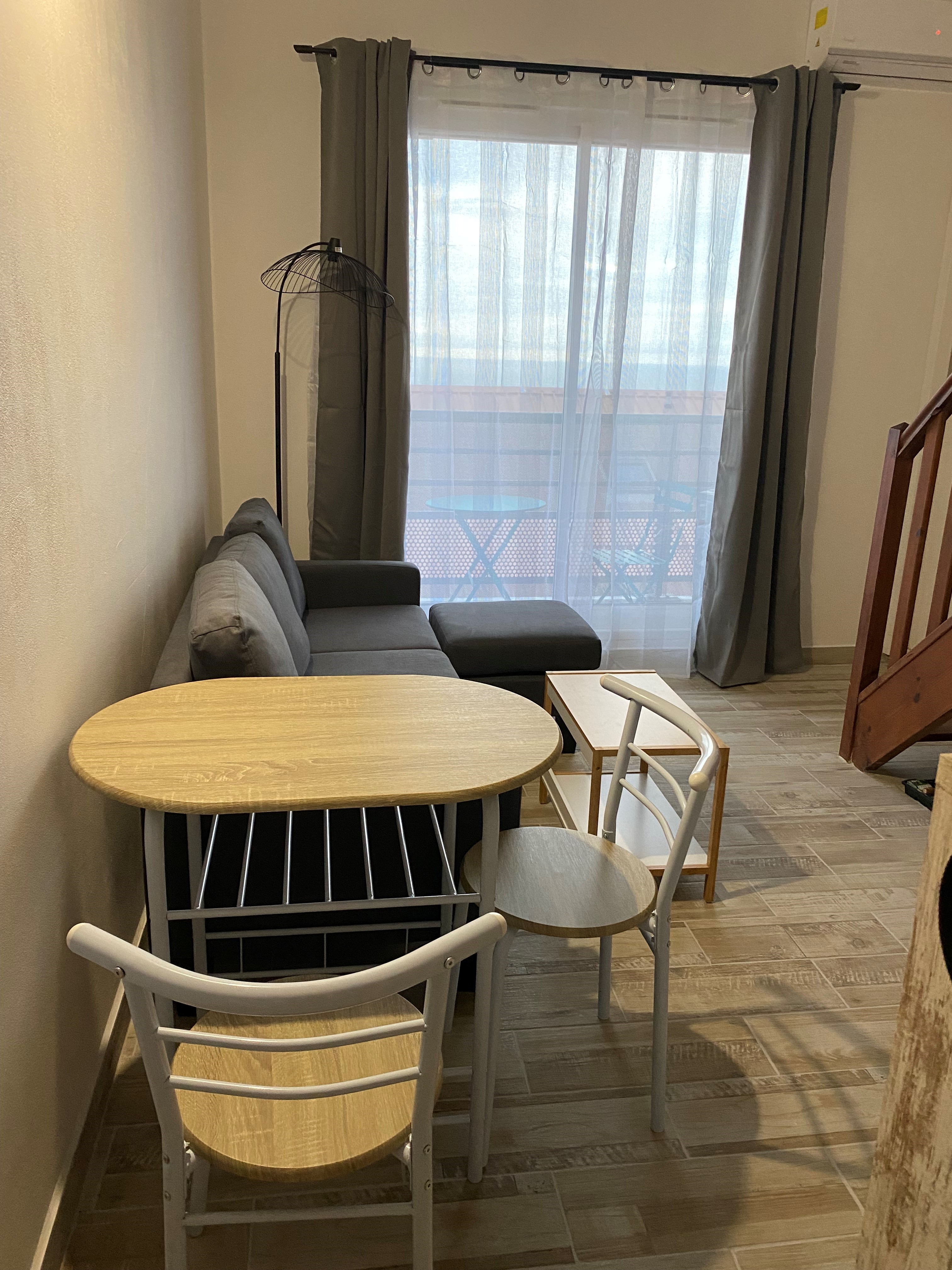 60 rue des tulipes, Réunion, 1 Bedroom Bedrooms, ,Appartement,À louer,Central fac 5,rue des tulipes,1148